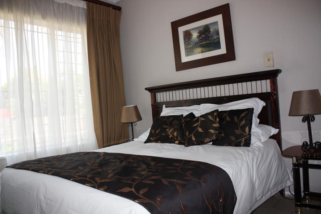 Eagles Nest Lodge Йоханнесбург Номер фото